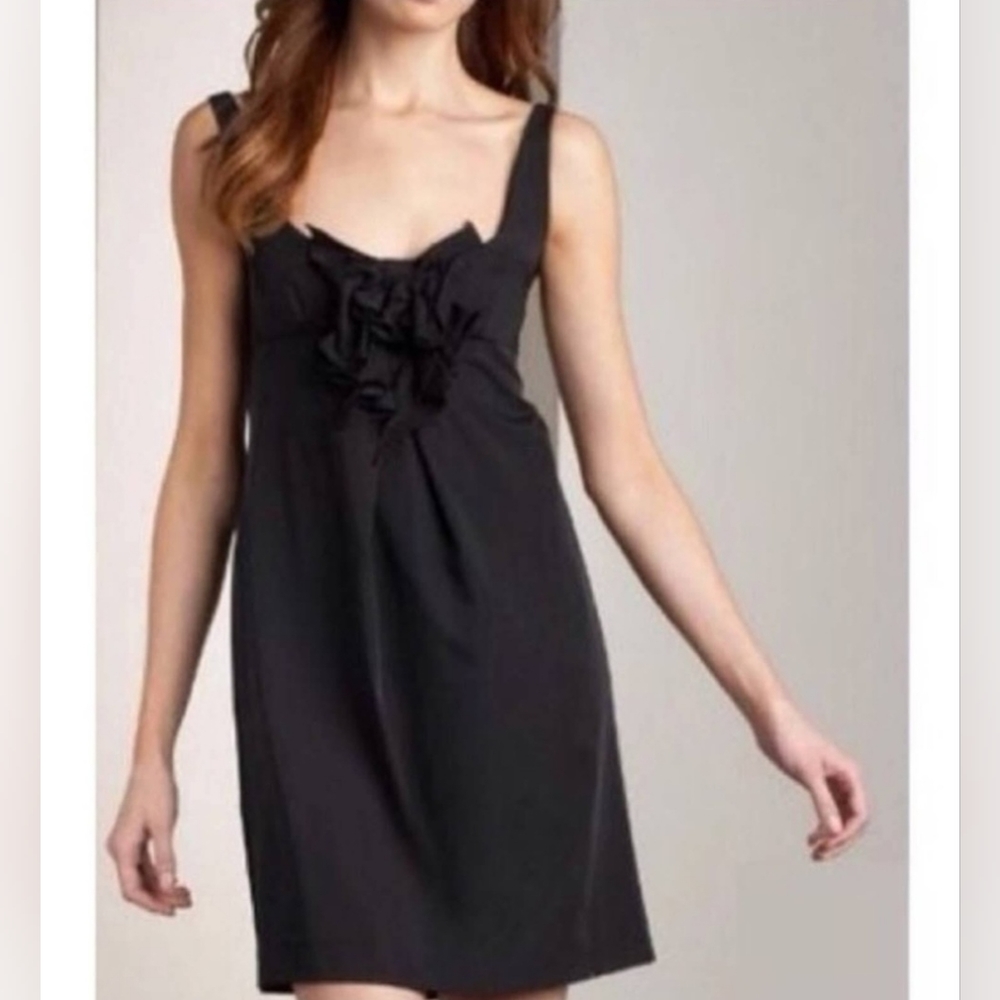 Diane Von Furstenberg Adalina Size 8 Classic Black Ruffled Bodice Mini Dress LBD